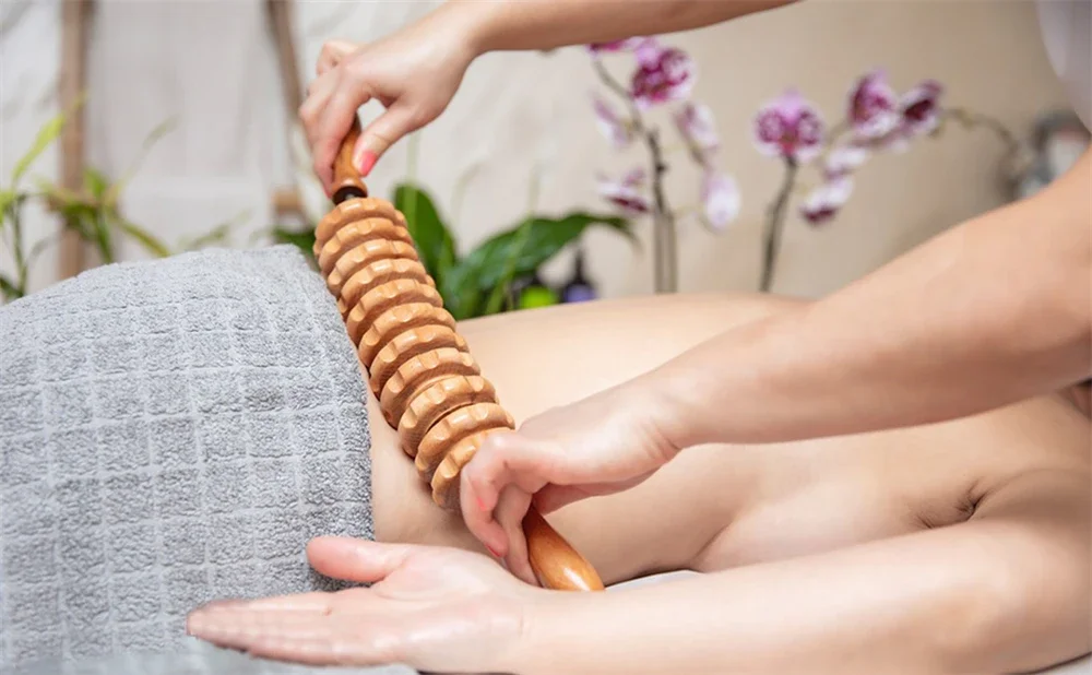 Curved Wood Therapy Massage Tool Massage Roller Lymphatic Drainage Massager Handheld for Release Cellulite Relieve Muscle Stress