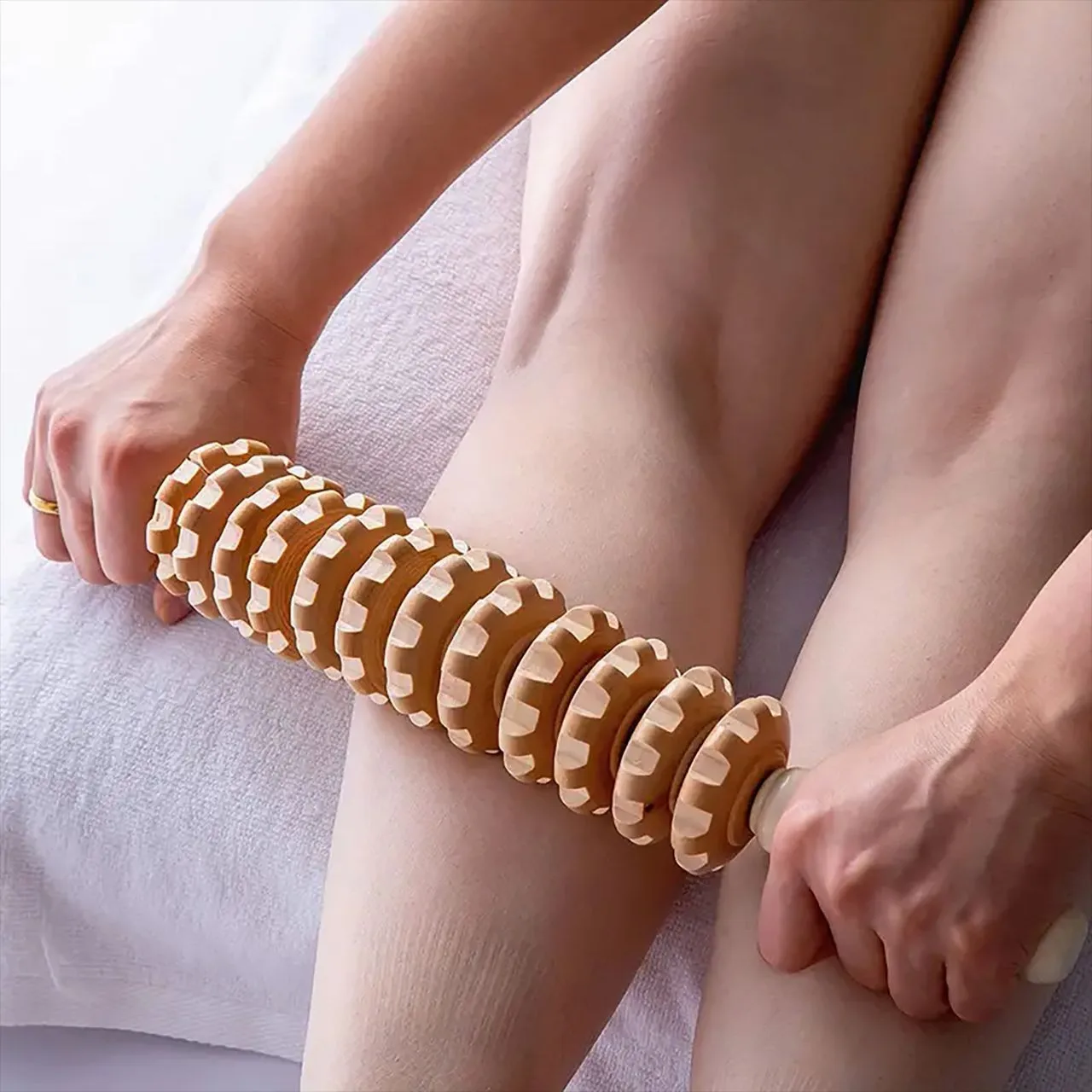 Body Fascia Massager Anti-slip Handle Wood Grooved Gear Arms Legs Thighs Buttocks Smooth Roller Massager for Back Relaxation Body Fascia Massager Anti-slip Handle Wood Grooved Gear Arms Legs Thighs Buttocks Smooth Roller Massager for Back Relaxation