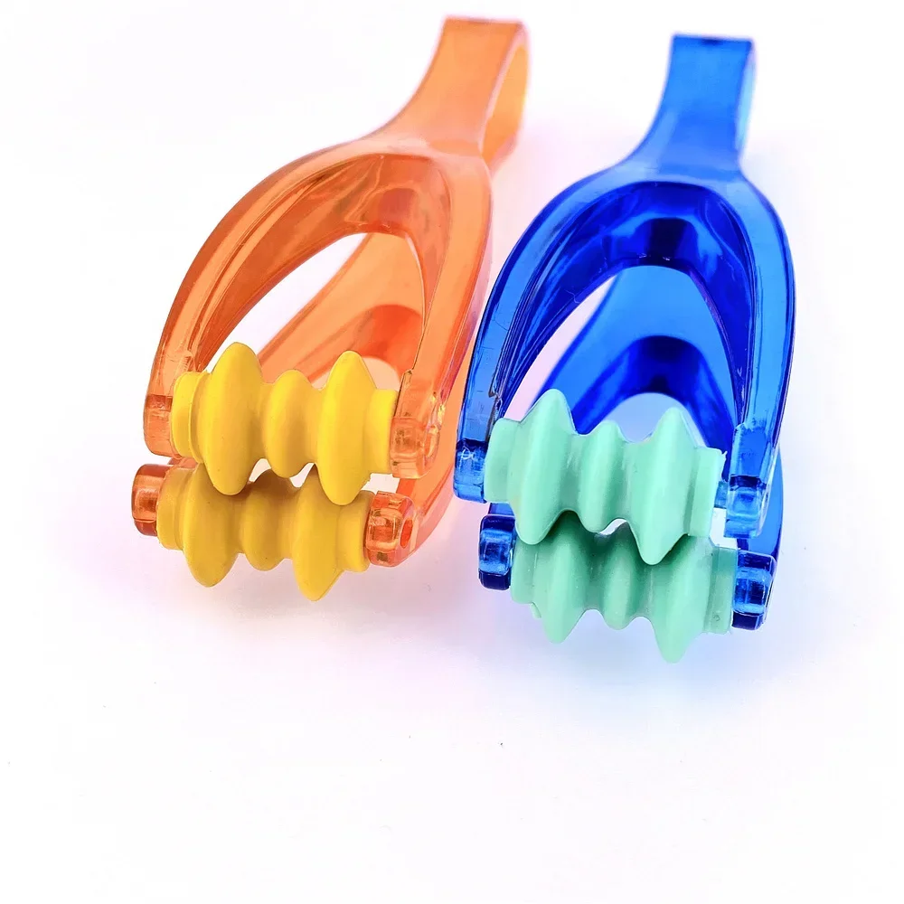 Finger Massager Mini Finger Joints Massager with Elastic Handle for Finger Blood Circulation & Muscle Relaxation Massage Clip Finger Massager Mini Finger Joints Massager with Elastic Handle for Finger Blood Circulation & Muscle Relaxation Massage Clip