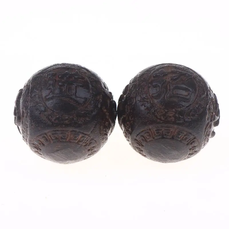 〔San〕Relief Walnut Handheld Ball Sandalwood Handheld Ball Massage Exercise Healthcare Plaything Hand-Worn Ball 1Pair