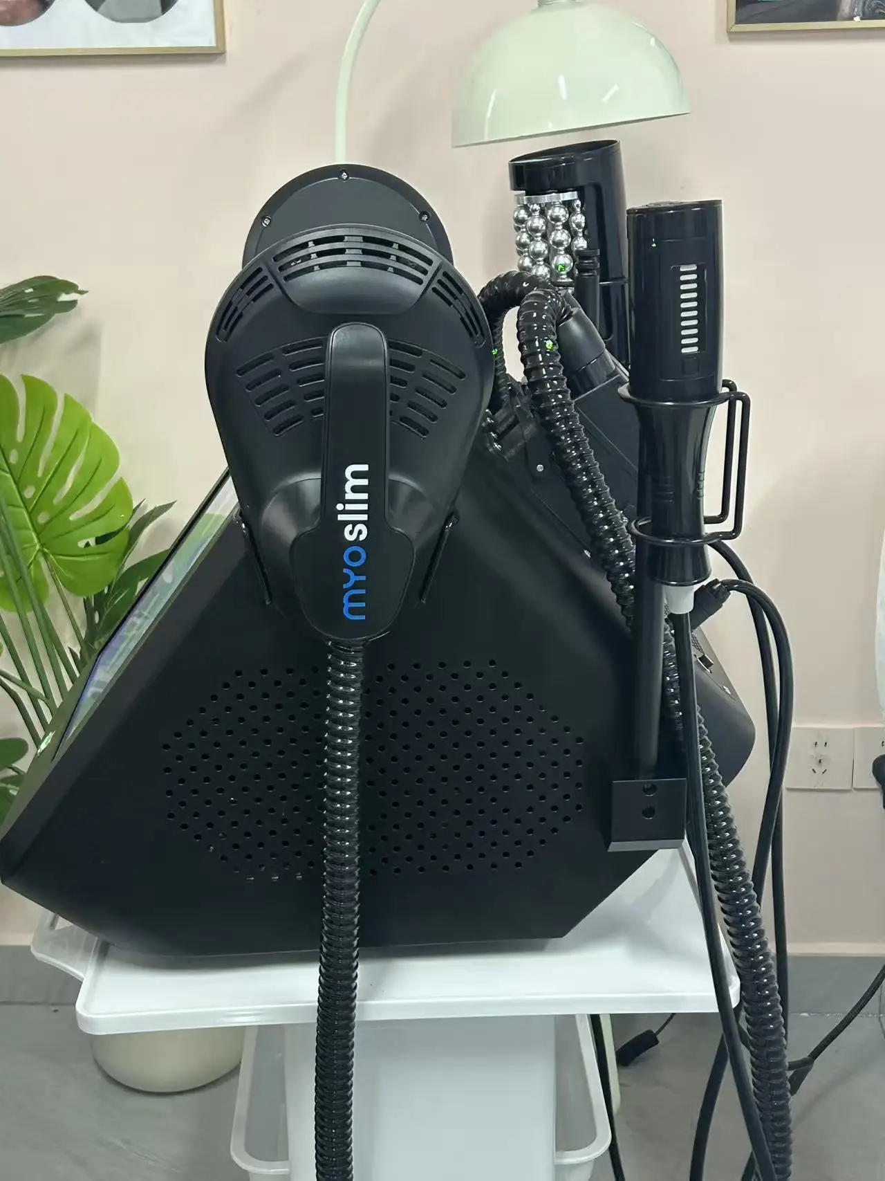EMS Vacuum Inner Ball Roller 360 Degree Rolling Cellulite Massage Weights Loss Machine Body Muscle Body Slimming Fat Removal EMS Vacuum Inner Ball Roller 360 Degree Rolling Cellulite Massage Weights Loss Machine Body Muscle Body Slimming Fat Removal