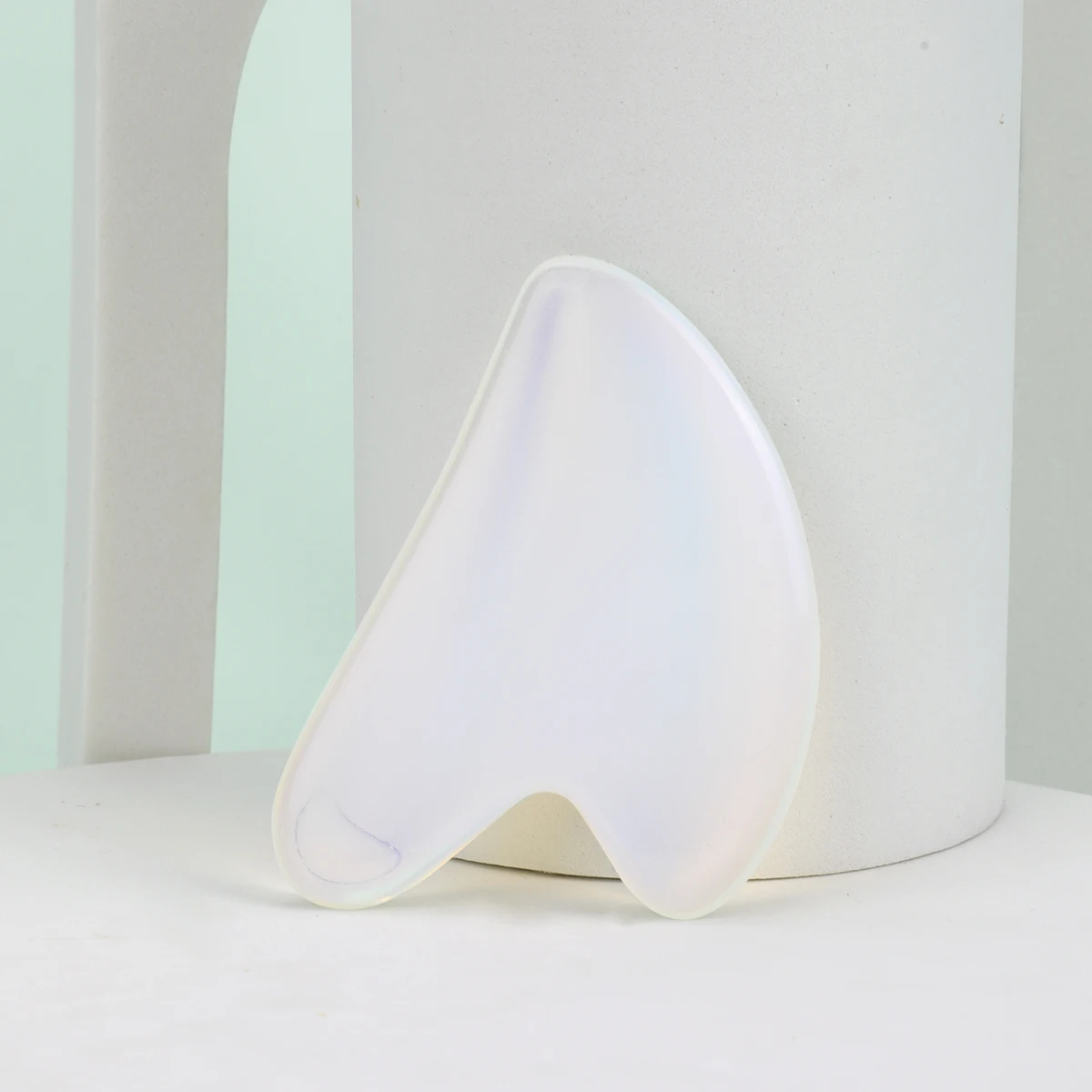 1PC Guasha Massage Natural Stone Jade Scraper Facial Gua Sha SPA Neck Massager Women Portable Face Skin Care Beauty Healty TooL 1PC Guasha Massage Natural Stone Jade Scraper Facial Gua Sha SPA Neck Massager Women Portable Face Skin Care Beauty Healty TooL